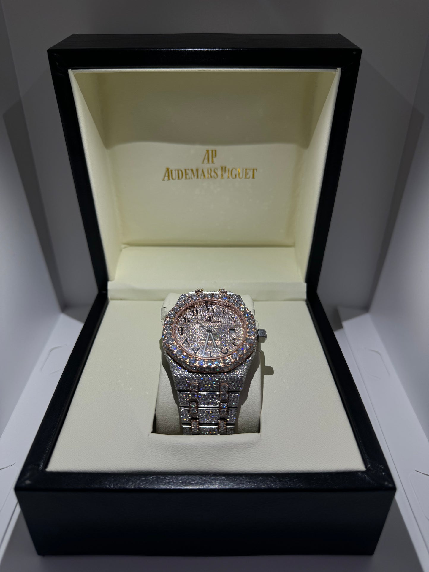 Reloj Audemars Piguet Royal Oak Offshore VVS1 Moissanite Diamond